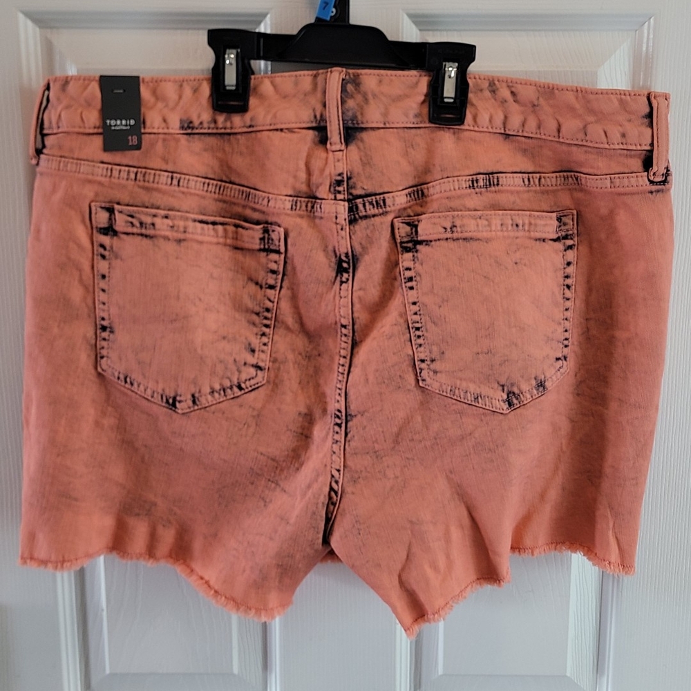 Torrid Women's Coral Jean Shorts - Picture 4 of 4